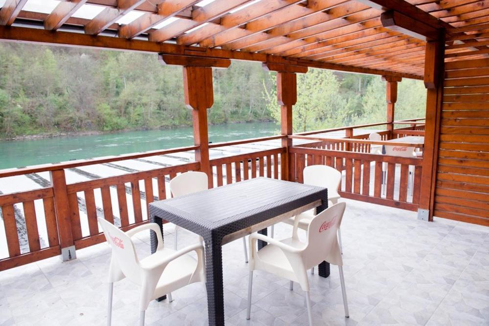 Etno Selo Bok Bed & Breakfast Vrhpolje Bagian luar foto